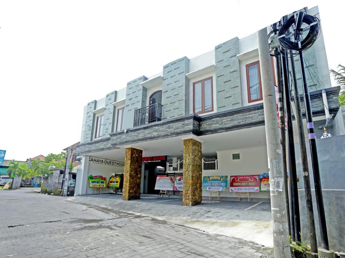 Oyo 90859 Cahaya Guest House Pesanggaran Екстериор снимка